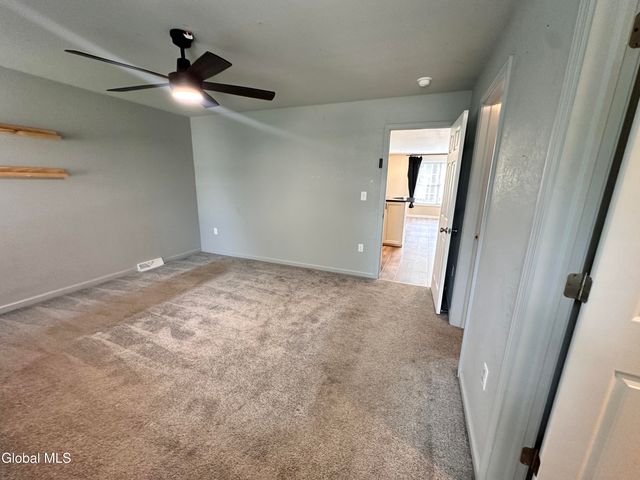 562 3rd Avenue, Troy, NY 12182