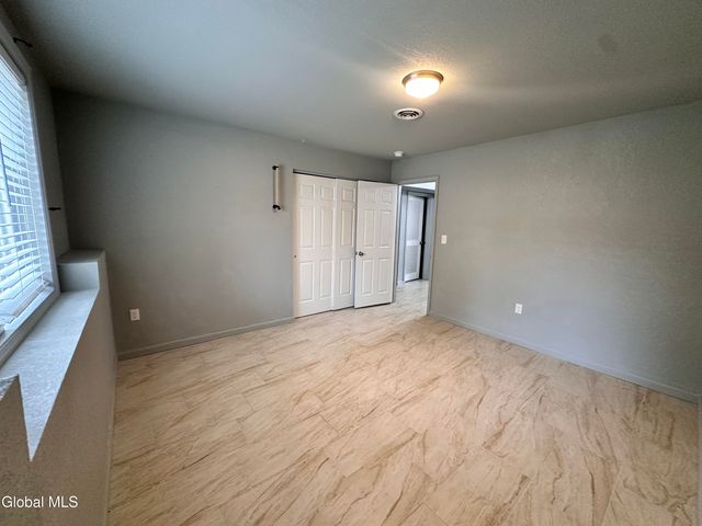 562 3rd Avenue, Troy, NY 12182