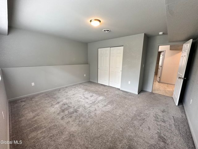562 3rd Avenue, Troy, NY 12182