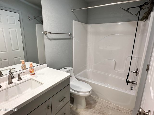 562 3rd Avenue, Troy, NY 12182