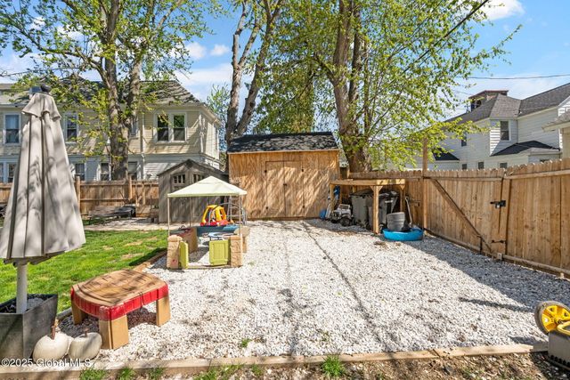 562 3rd Avenue, Troy, NY 12182