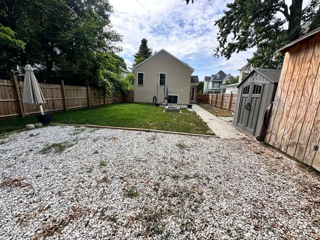 562 3rd Avenue, Troy, NY 12182