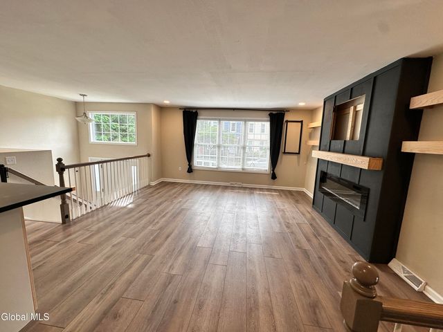 562 3rd Avenue, Troy, NY 12182