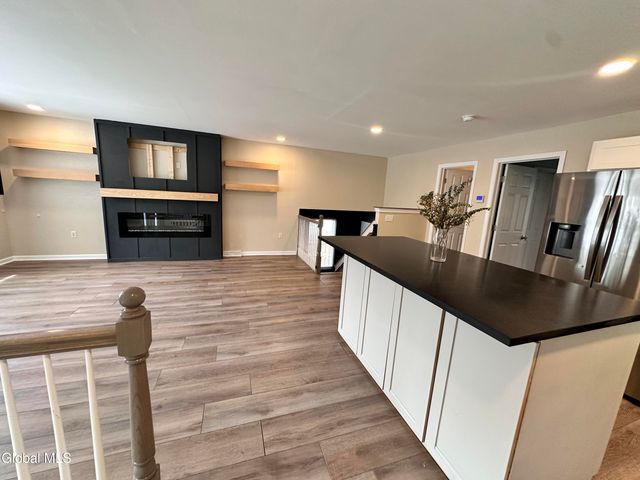 562 3rd Avenue, Troy, NY 12182