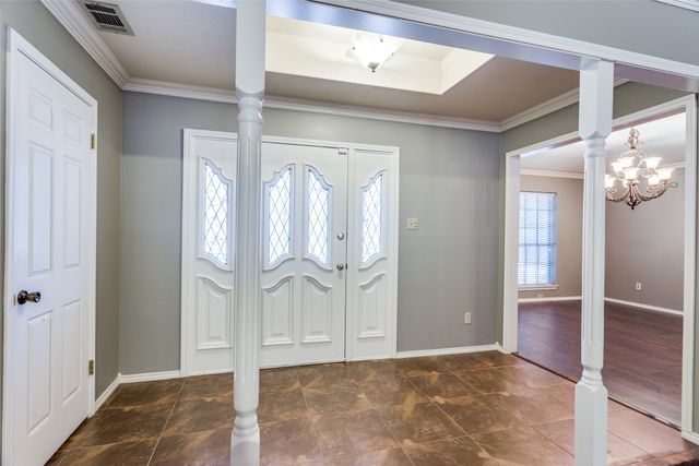 801 Larkspur Lane, Fort Worth, TX 76112