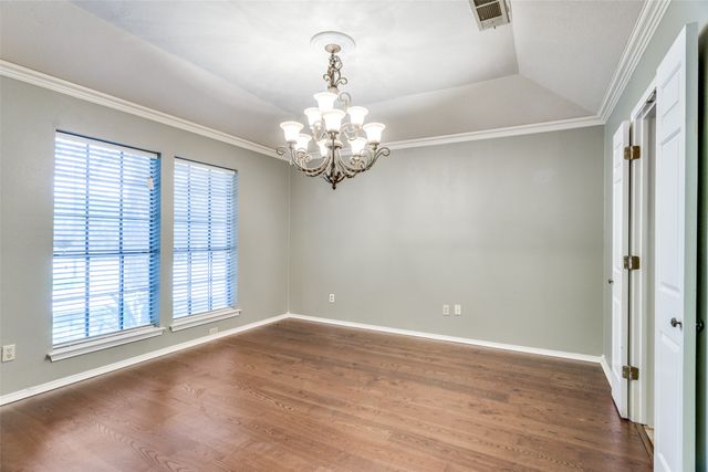801 Larkspur Lane, Fort Worth, TX 76112