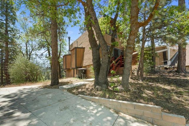 1011 Butte Avenue, Big Bear, CA 92314