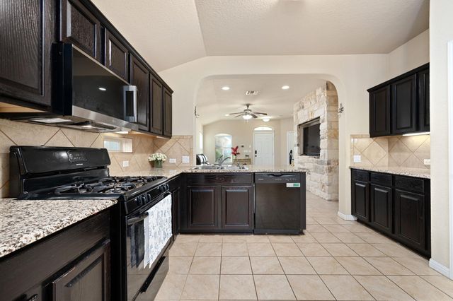 1405 Bess CV, Leander, TX 78641