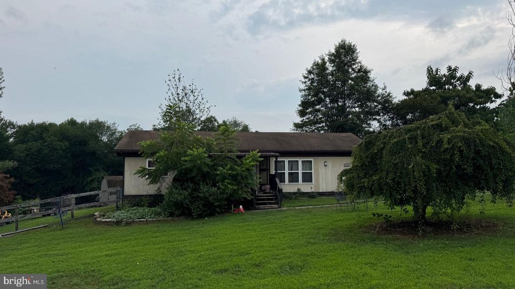 1130 LATIMORE CREEK RD, York Springs, PA 17372