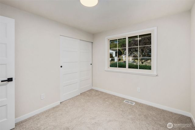 8034 S Alaska Street, Tacoma, WA 98408