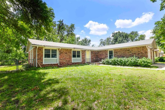 101 W Brazos Dr., Goddard, KS 67052
