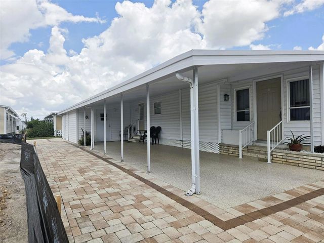 3221 SUMAC TERRACE, Sarasota, FL 34237