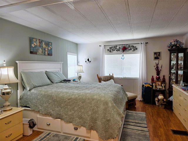 3221 SUMAC TERRACE, Sarasota, FL 34237