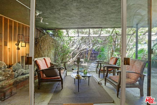 3765 Arbolada Road, Los Angeles, CA 90027