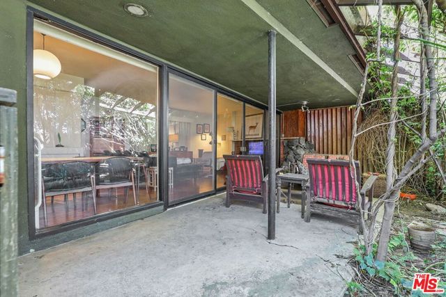 3765 Arbolada Road, Los Angeles, CA 90027