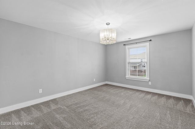 182 Washington Commons Dr, Mt Washington, KY 40047