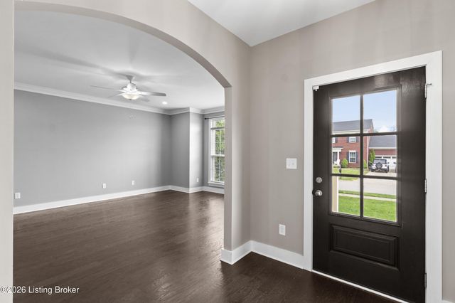 182 Washington Commons Dr, Mt Washington, KY 40047