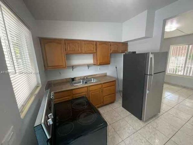 1261 NW 24th St 2, Miami, FL 33142