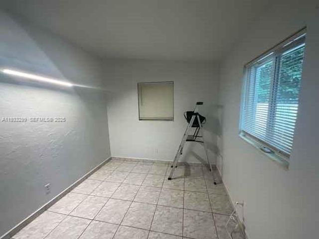 1261 NW 24th St 2, Miami, FL 33142