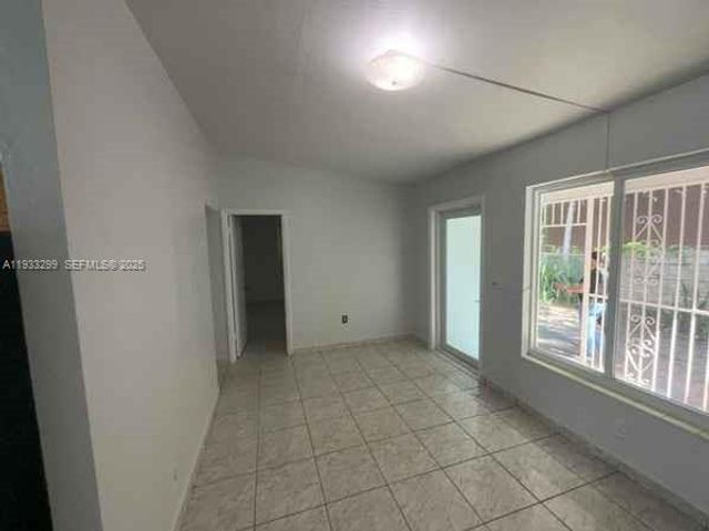 1261 NW 24th St 2, Miami, FL 33142