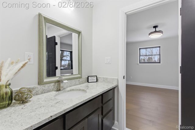 23708 E Lexington Avenue E, Eastpointe, MI 48021