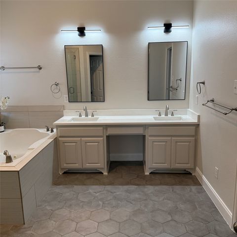 771 Bradford Street, Lantana, TX 76226