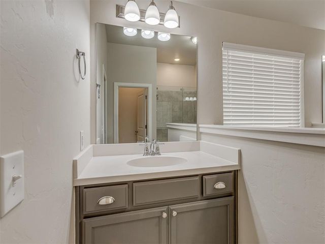 2253 NW 187th Terrace, Edmond, OK 73012