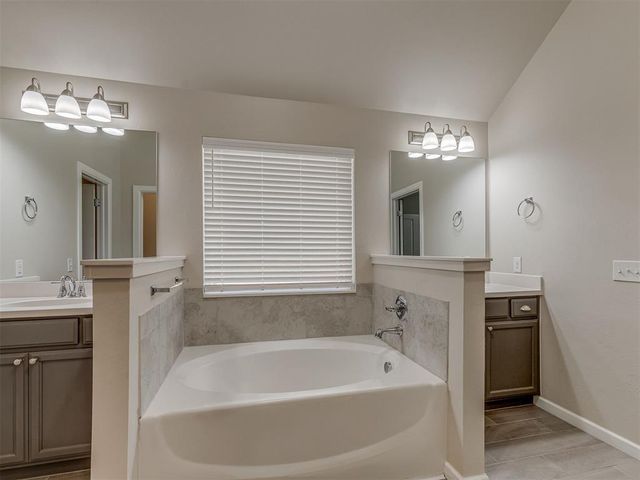 2253 NW 187th Terrace, Edmond, OK 73012