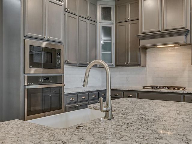 2253 NW 187th Terrace, Edmond, OK 73012