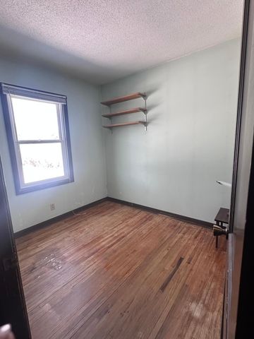 9130 Columbus Avenue S, Bloomington, MN 55420