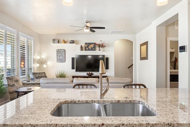 4202 W Peak Cloud Dr, Meridian, ID 83642