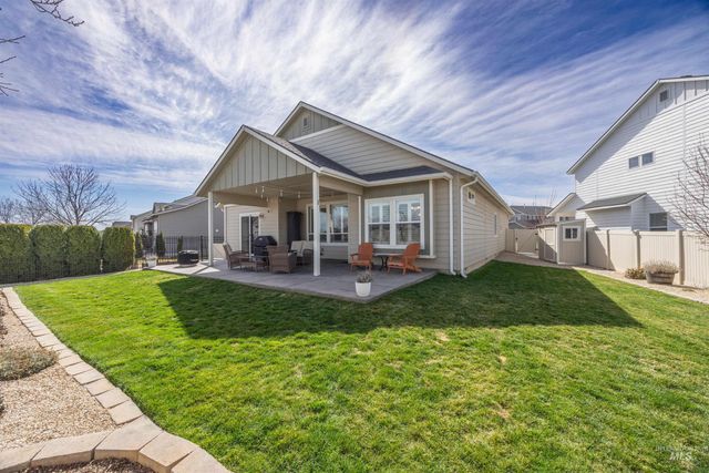 4202 W Peak Cloud Dr, Meridian, ID 83642