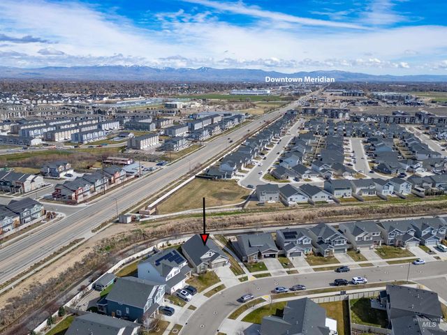 4202 W Peak Cloud Dr, Meridian, ID 83642