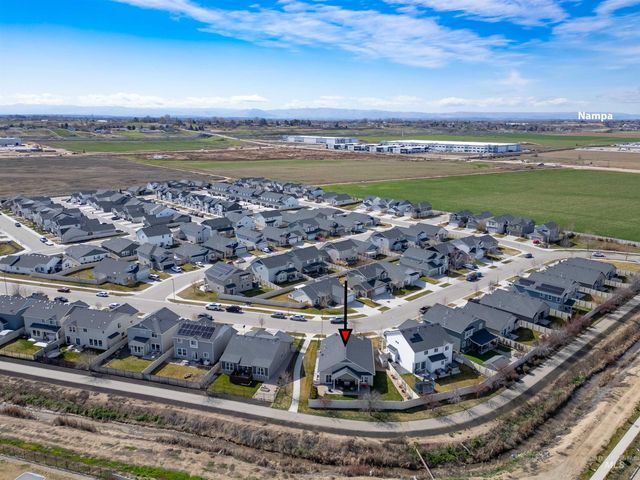 4202 W Peak Cloud Dr, Meridian, ID 83642