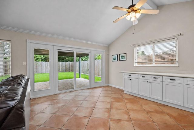 16119 La Avenida Drive, Houston, TX 77062