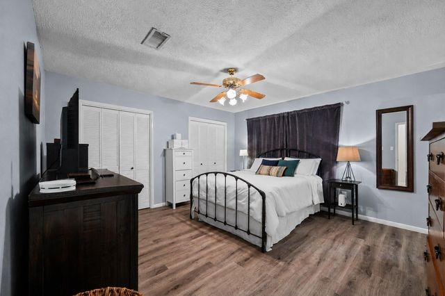 16119 La Avenida Drive, Houston, TX 77062