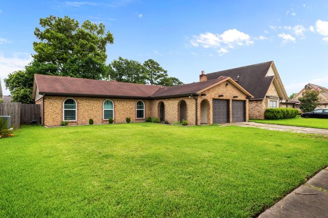 16119 La Avenida Drive, Houston, TX 77062