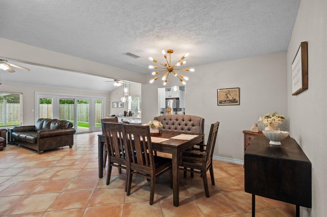16119 La Avenida Drive, Houston, TX 77062