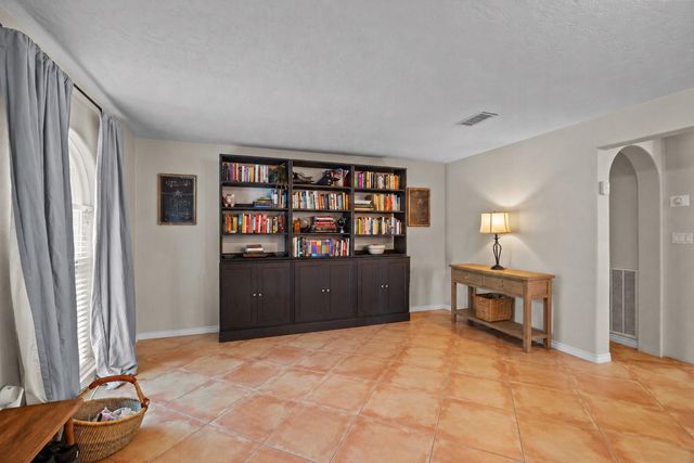 16119 La Avenida Drive, Houston, TX 77062