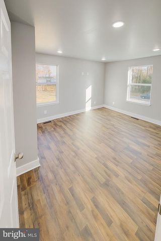 405 N VIEW DR, Stanley, VA 22851