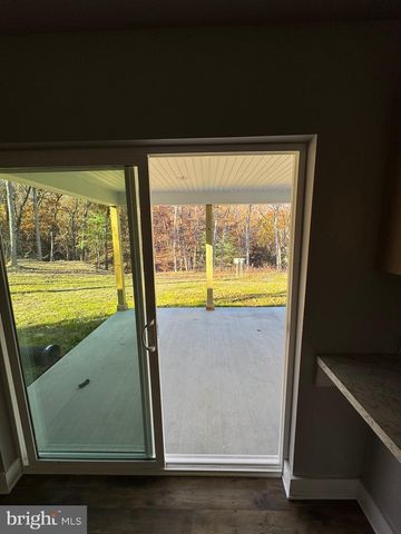 405 N VIEW DR, Stanley, VA 22851