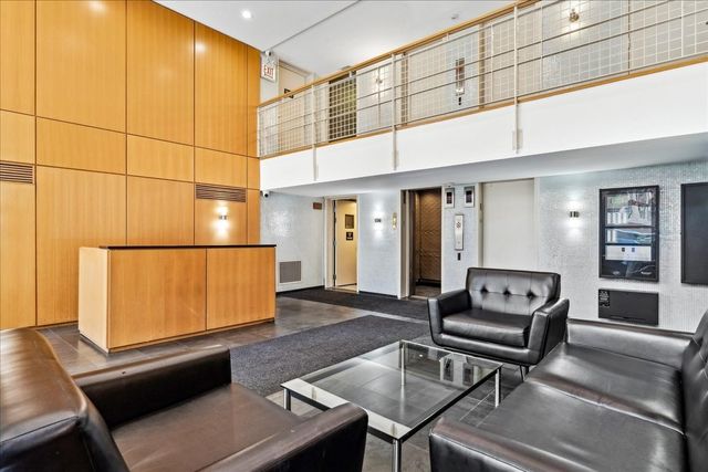 3033 N Sheridan Road 1608, Chicago, IL 60657