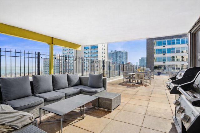 3033 N Sheridan Road 1608, Chicago, IL 60657