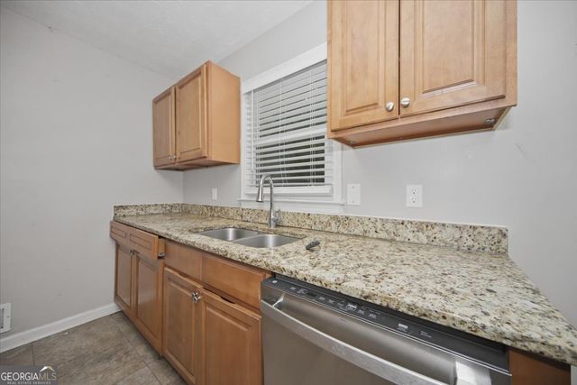 4635 Hamlet Walk SE, Conyers, GA 30094