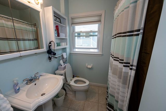 6 Weston Street, Hull, MA 02045