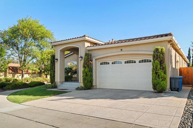 7408 Stanford Place, Cupertino, CA 95014