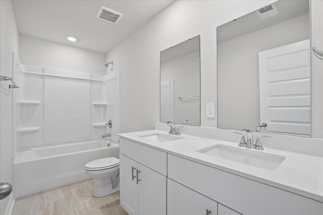 961 Penfold Point, Wellford, SC 29385