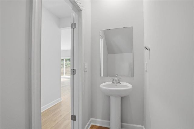 961 Penfold Point, Wellford, SC 29385