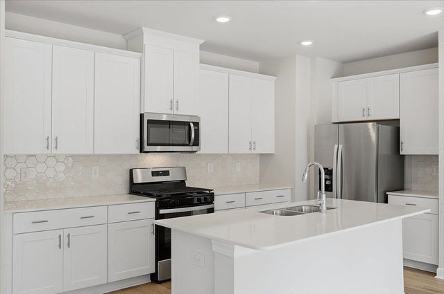 961 Penfold Point, Wellford, SC 29385