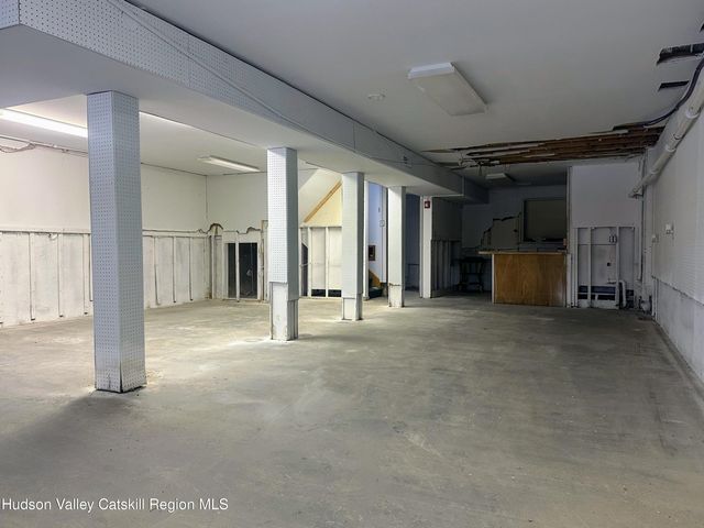 4 Delaware Avenue, Hudson, NY 12534